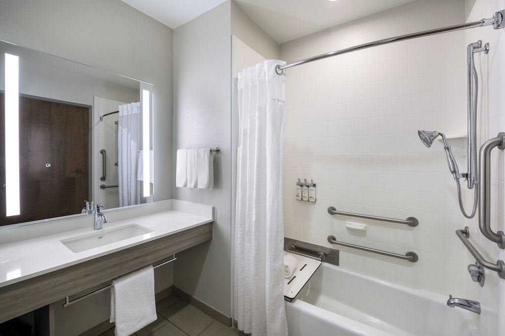 Holiday Inn Express Hotel & Suites Belgrade by IHG - photo 31