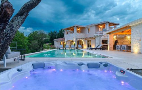 Villa Rapavel — 5-Star Luxury Hotel in Visignano, Croatia