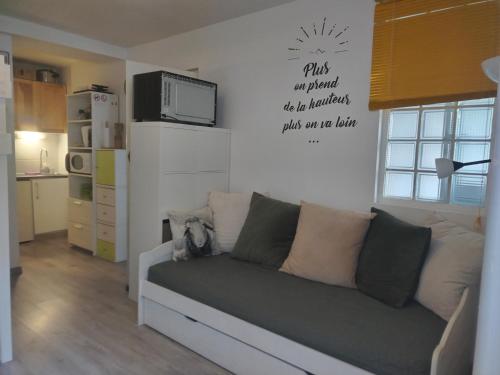 Jolie Studio En Rdc in Cauterets, France