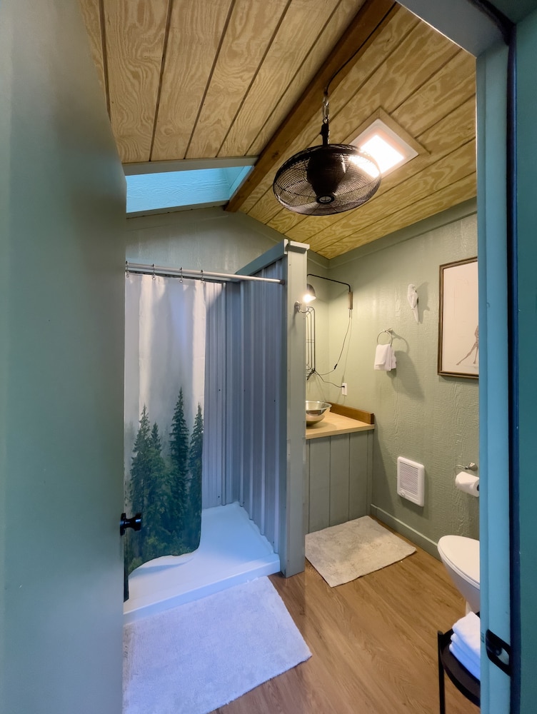 Emberglow Outdoor Resort - photo 263