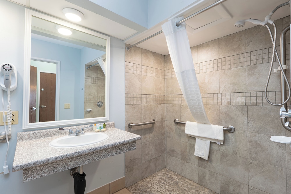 Fireside Inn & Suites Belfast - photo 36