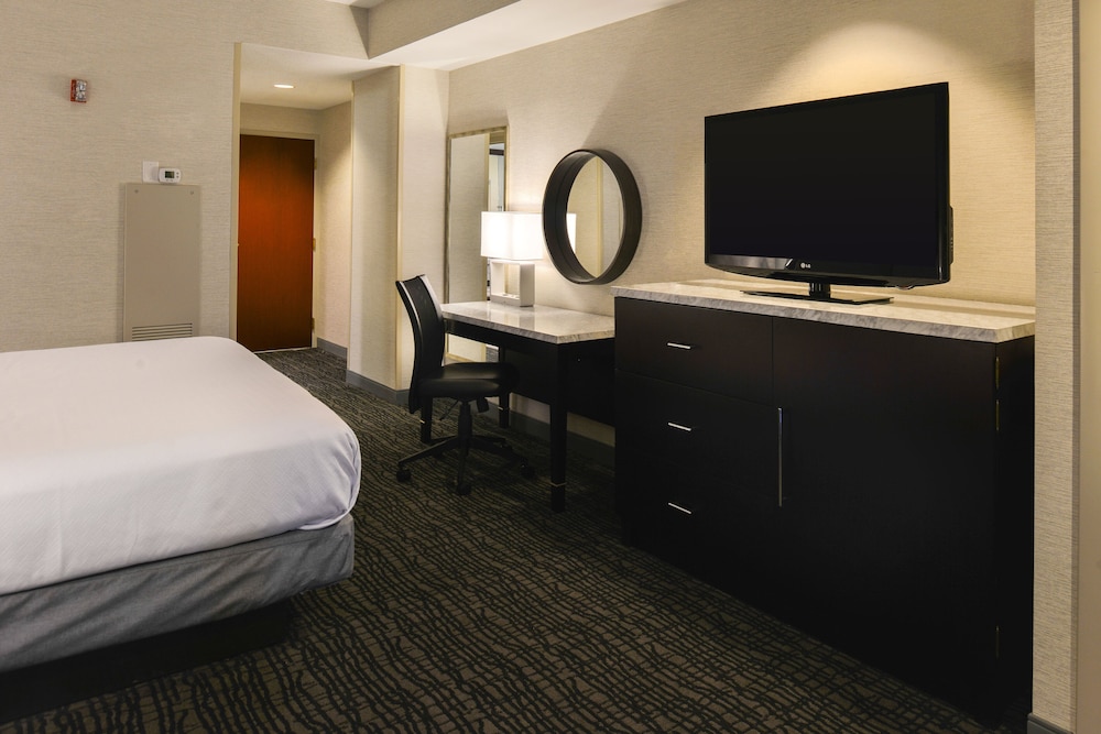 Crowne Plaza Springfield by IHG - photo 25