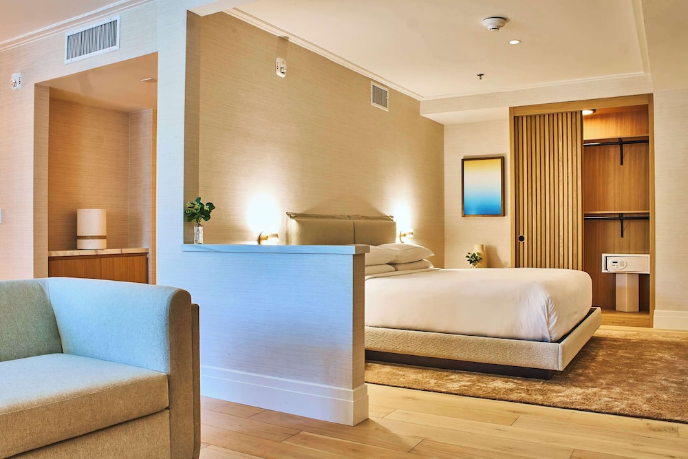 Hilton San Diego Del Mar - photo 17