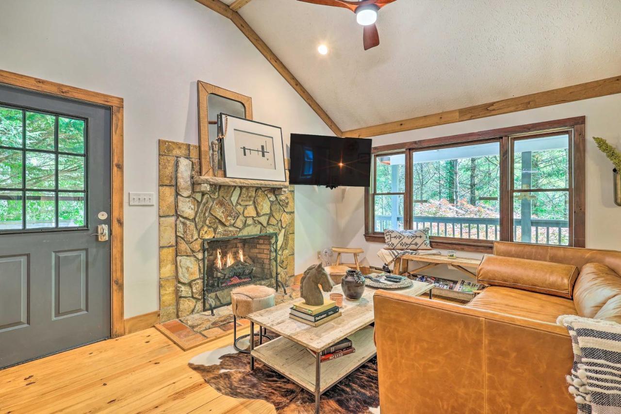 Boone Hideaway with Deck Grill and Forest Views — hotel in Boone