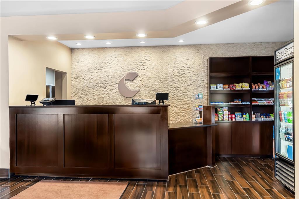 Comfort Suites near Camp Lejeune - photo 6