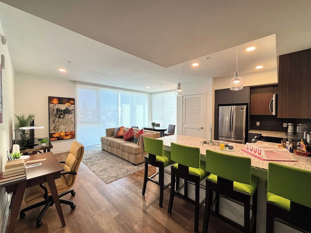 StaysPro GORGEOUS Hollywood Living Los Angeles - photo 16