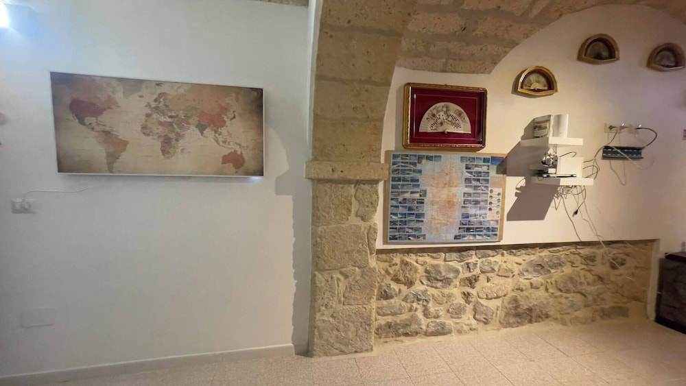 Itiseasy Cuglieri 2 Luxury Apartment — 5-Star Luxury Hotel in Cuglieri, Italy