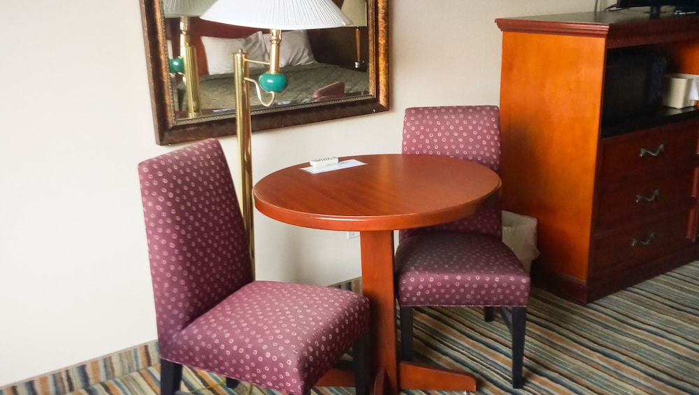 La Grande Inn - photo 9