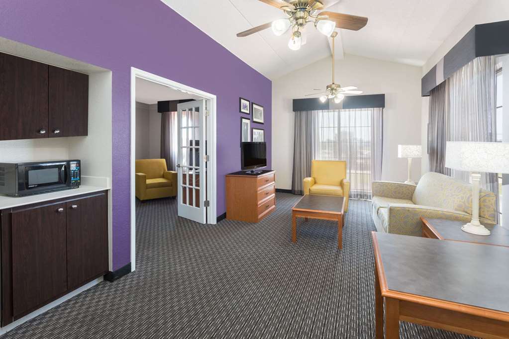 Baymont by Wyndham Greenville Woodruff Rd - photo 13