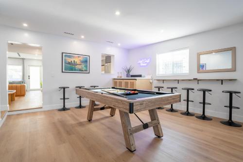 5BR HotTubPoolTableMiniGolf 7 min to Wynwood — 4-Star Luxury Hotel in Miami, United States
