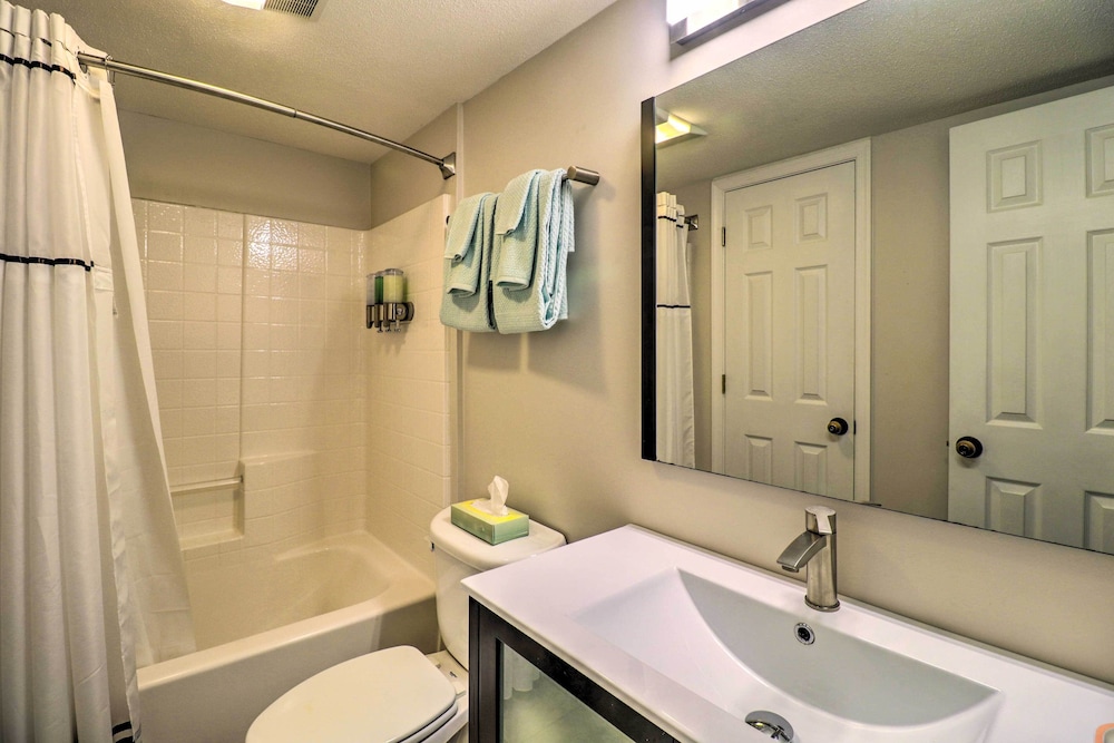 Wintergreen Resort Retreat with Skiing Access - photo 13