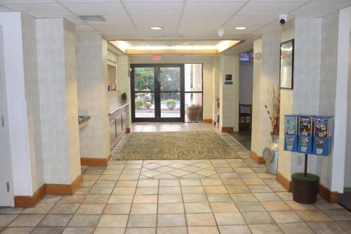 Howard Johnson by Wyndham Tifton GA I 75 - photo 9