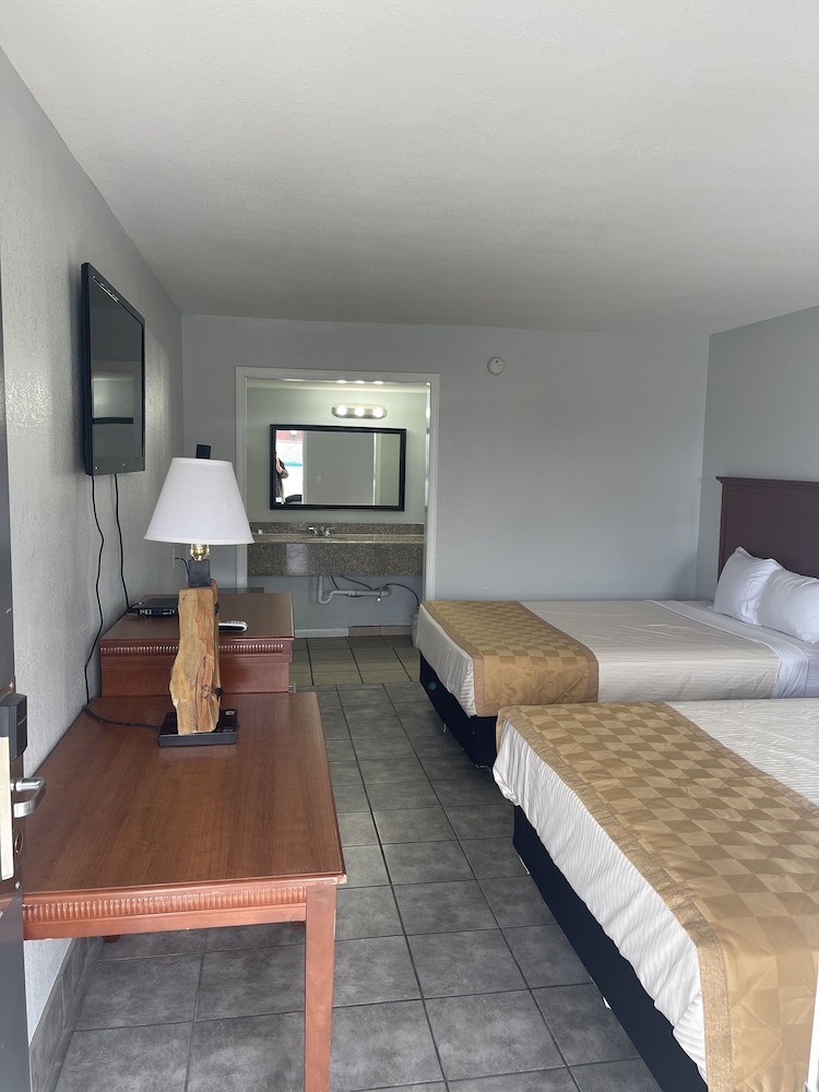 Branson Victorian Inn - last minute hotel in Branson