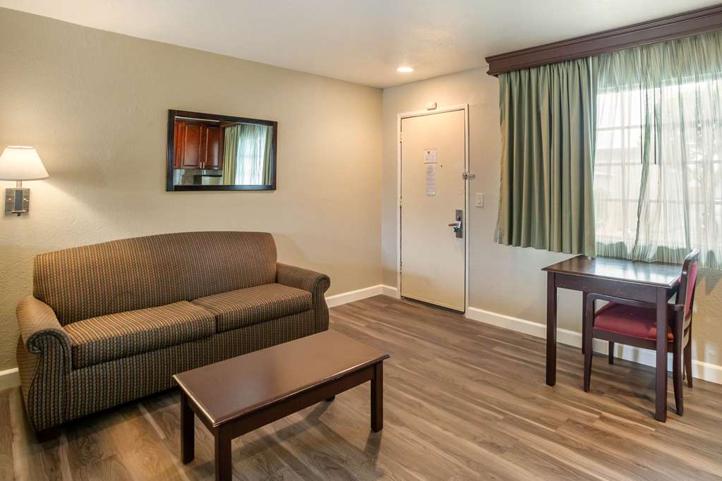 Quality Inn & Suites El Cajon San Diego East - photo 19