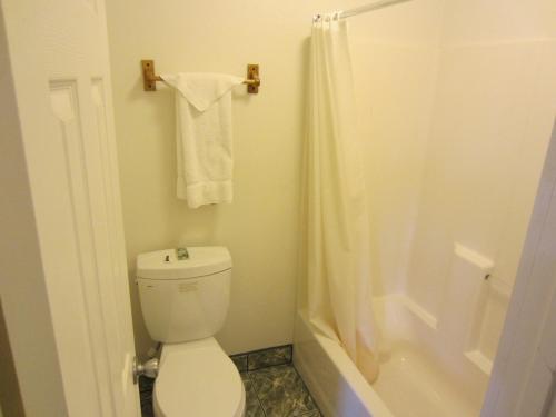 Welcome Inn & Suites Anaheim - photo 9