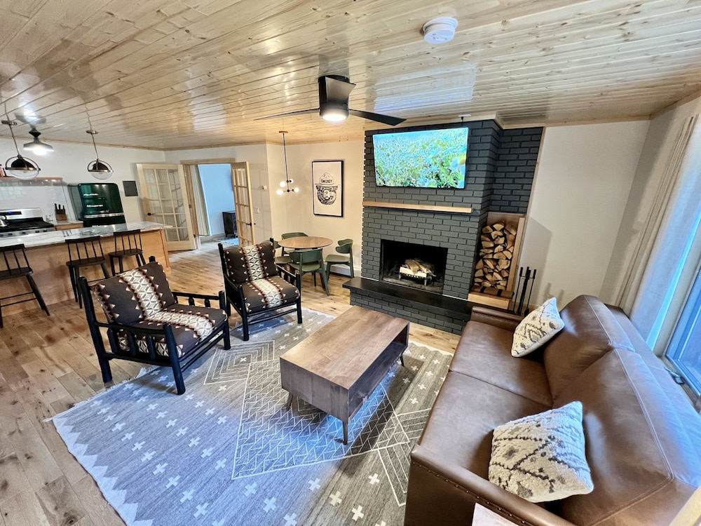 Thomsonite Beach Inn - photo 20