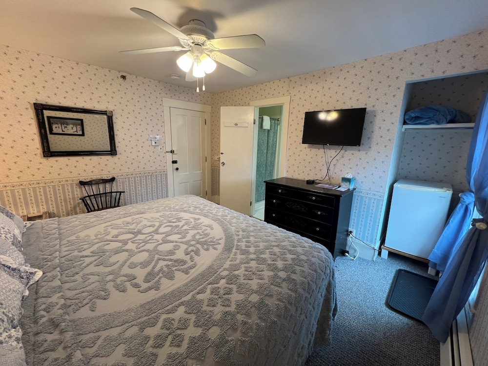 Echo Lake Inn - photo 17