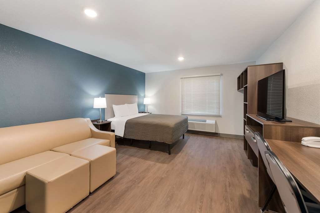 Woodspring Suites Dayton North - photo 12