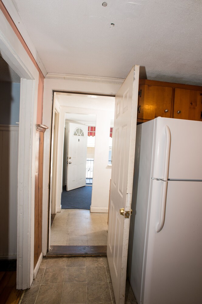 Nautical Motel and Suites - photo 94