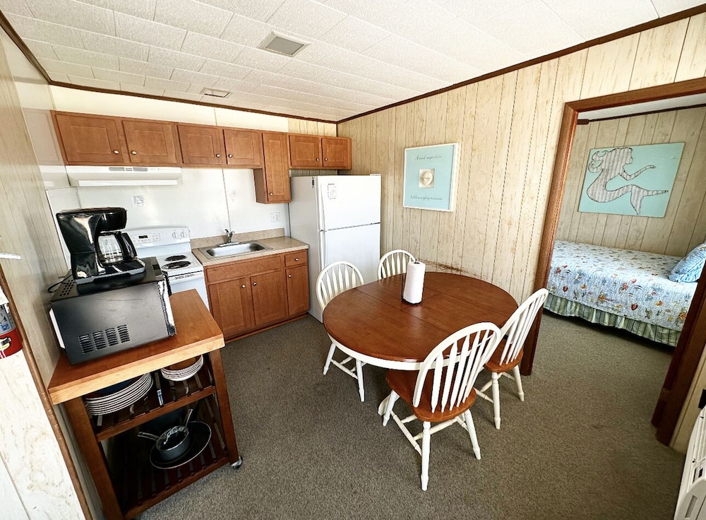 SandSpur Ocean Cottages - photo 35