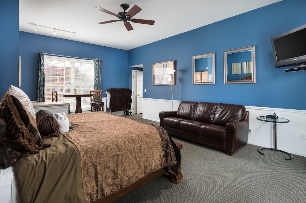 Old Harbor Inn - photo 27