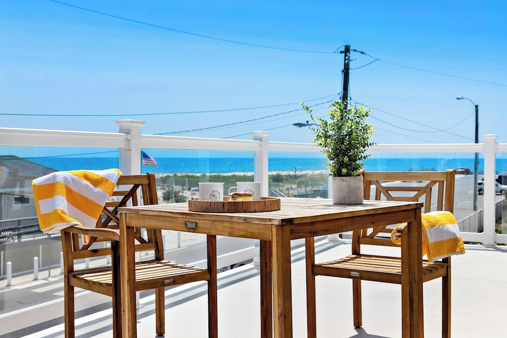 The Hideaway Hotel - photo 15