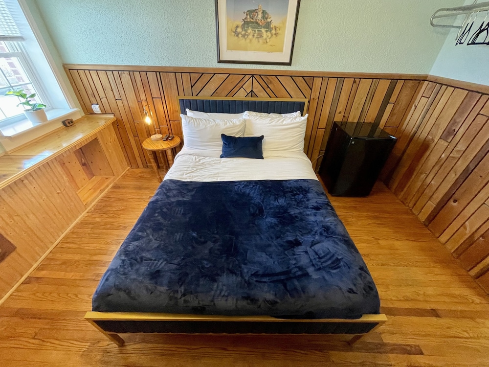 Skyline Village Inn - photo 12
