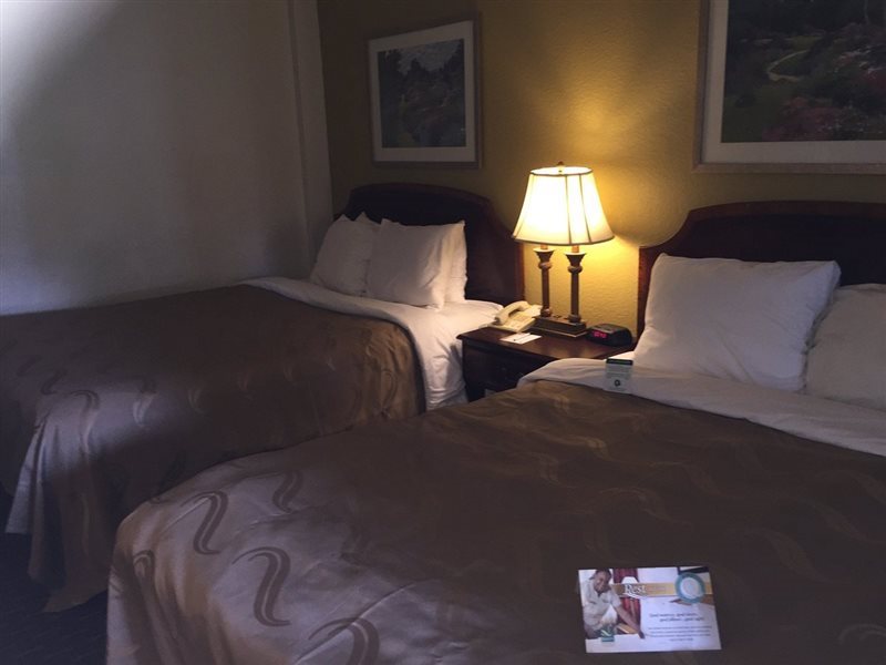 Quality Inn Milwaukee Brookfield - photo 9