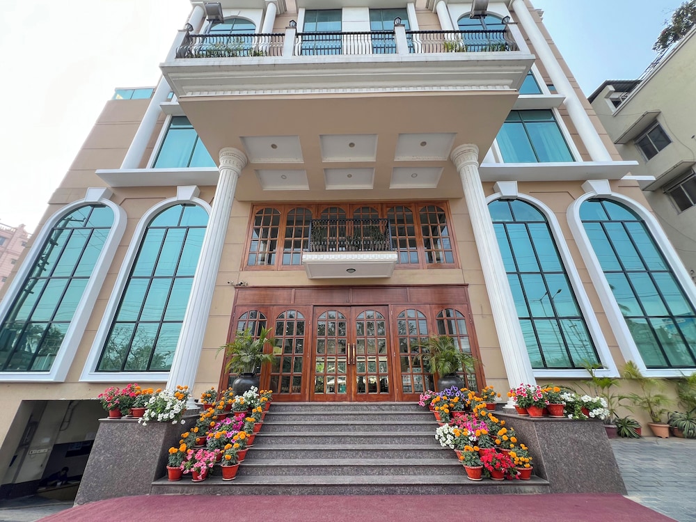 Royale De Casa — 4-Star Luxury Hotel in Guwahati, India