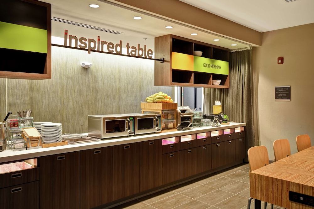 Home2 Suites by Hilton Walpole Foxboro - photo 32