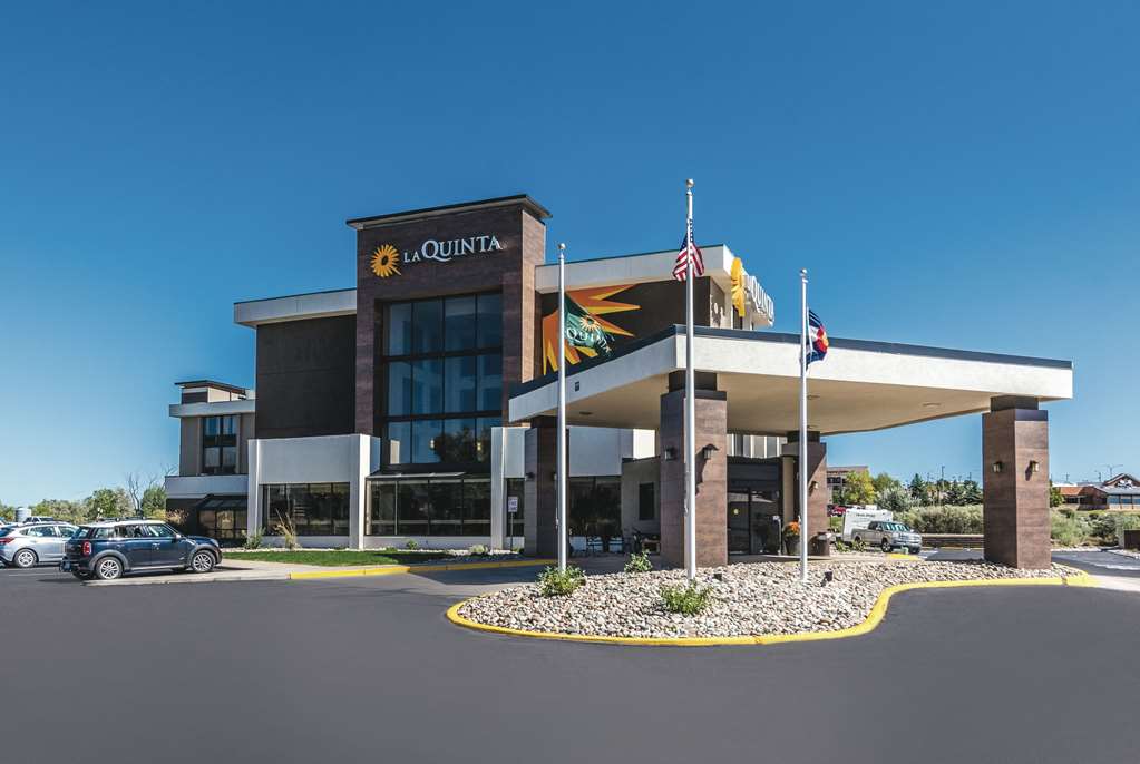 La Quinta Inn & Suites by Wyndham Colorado Springs North - featured photo