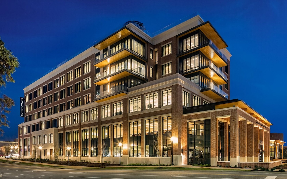 The Laurel Hotel And Spa in Auburn, United States