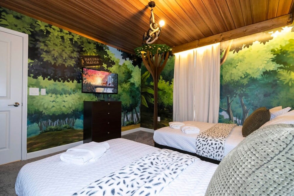 Ultimate Luxury Retreat star Wars Game Room More - photo 59
