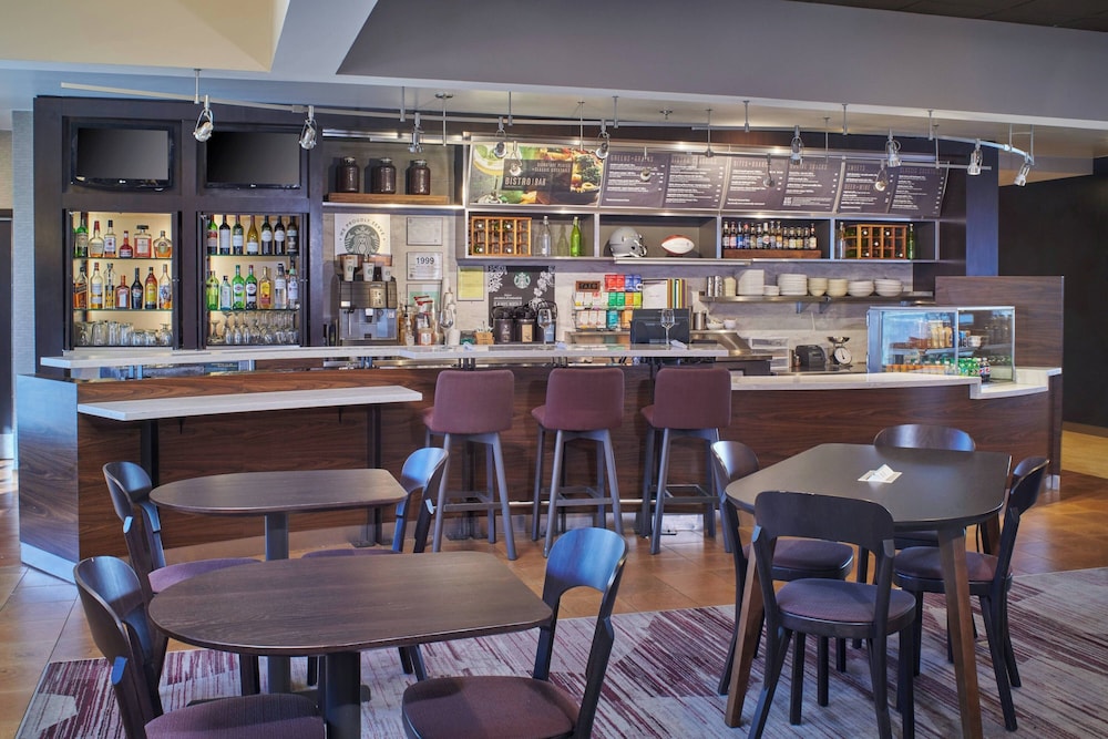 Courtyard by Marriott Detroit Warren - photo 22