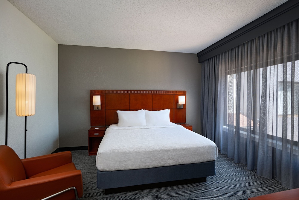 Courtyard by Marriott Fort Worth University Drive - photo 15