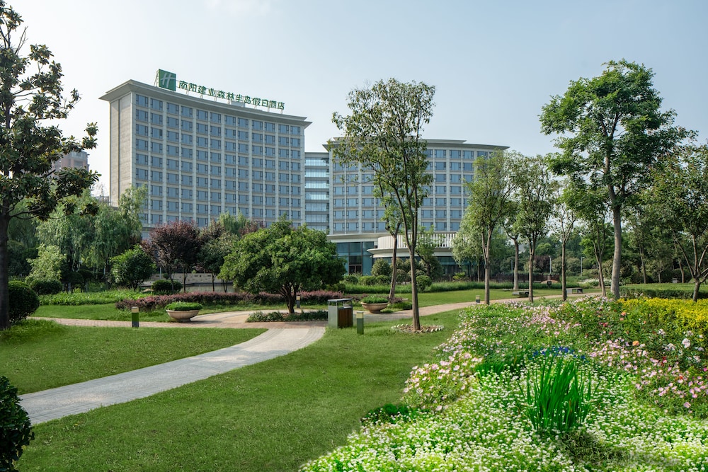Holiday Inn Nanyang by IHG in Nanyang, People's Republic of China