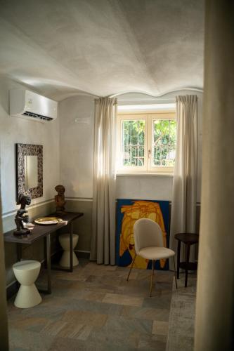 3 Bedrooms Old Town Secret Gem with Private Garden — hotel in Saluzzo