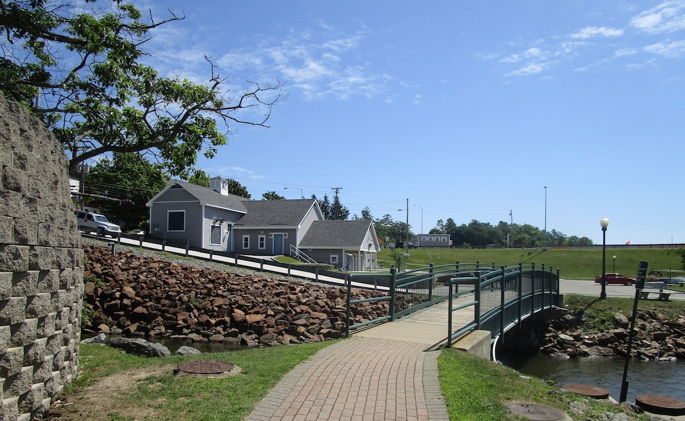 Fort Knox Park Inn - photo 15
