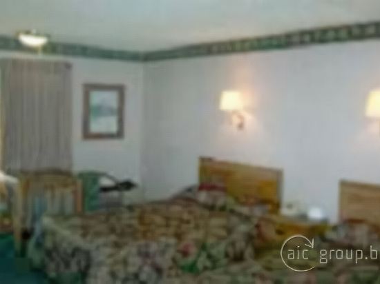 Super 8 Alexandria - photo 9