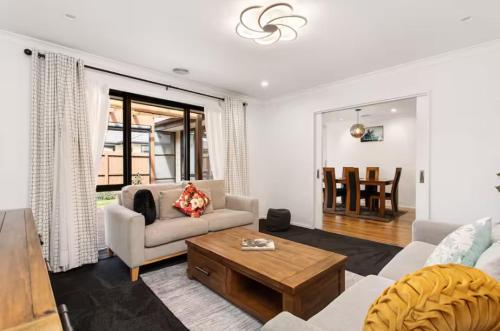 Family Friendly Home in Wigram with Style & Space — 4-Star Luxury Hotel in Christchurch, New Zealand