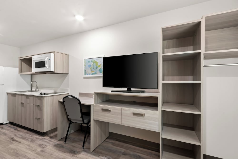 WoodSpring Suites Chandler Phoenix Medical Center - photo 10