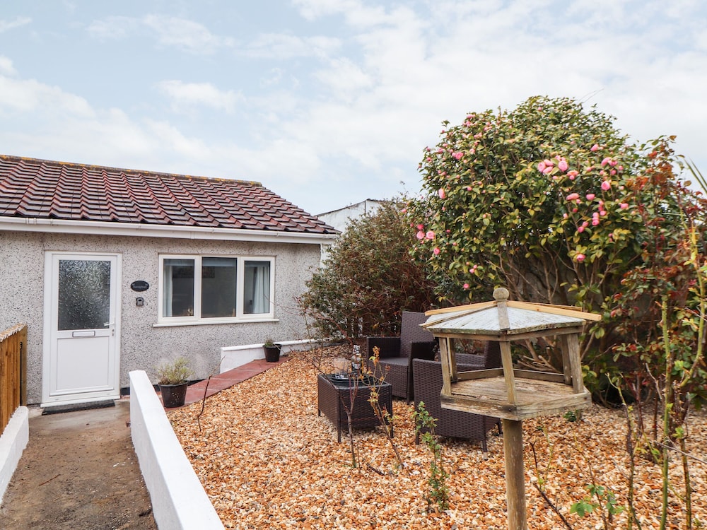 Sandyfeet — 4-Star Luxury Hotel in Camborne, United Kingdom