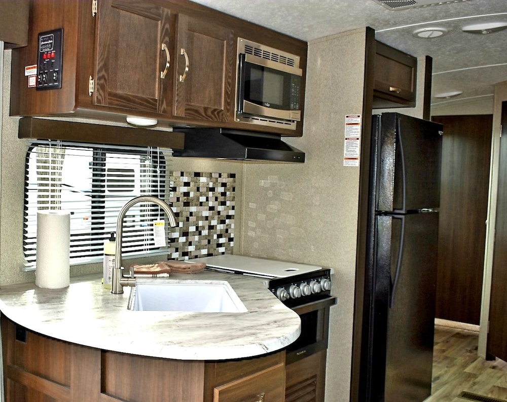 Grand Canyon RV Glamping - photo 20