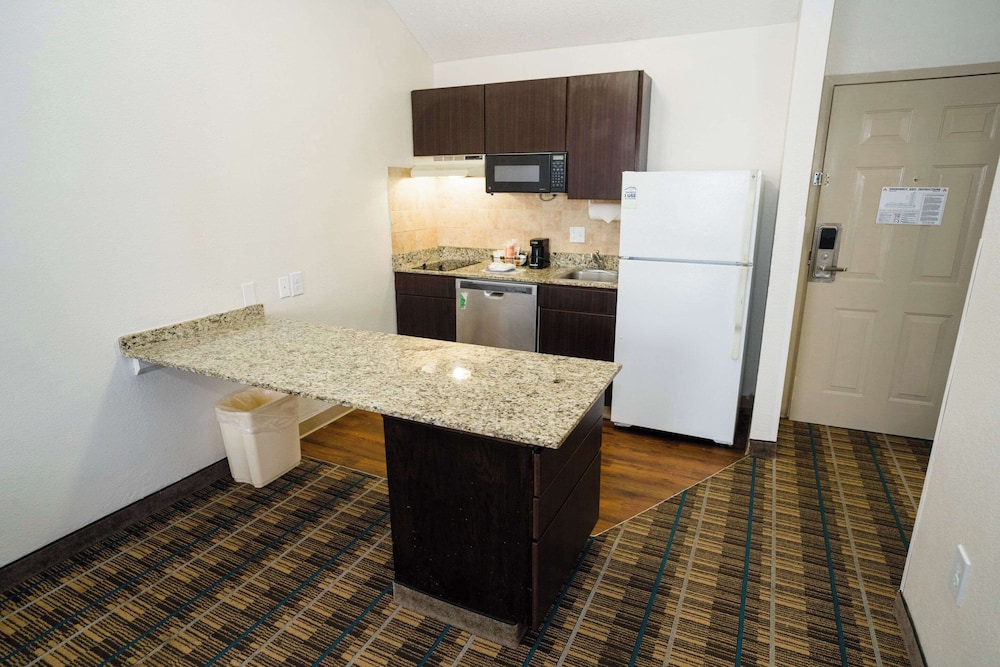 Mainstay Suites Knoxville Airport - photo 13