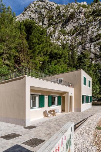 Ivino — 4-Star Luxury Hotel in Omis, Croatia