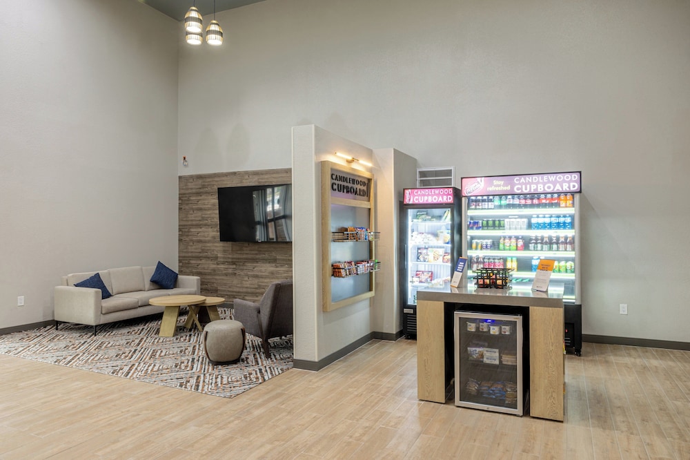 Candlewood Suites Wichita Northwest - photo 63