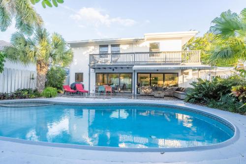 4 Bed 4 5 Bath Beach House Fort Lauderdale — 4-Star Luxury Hotel in Fort Lauderdale, United States
