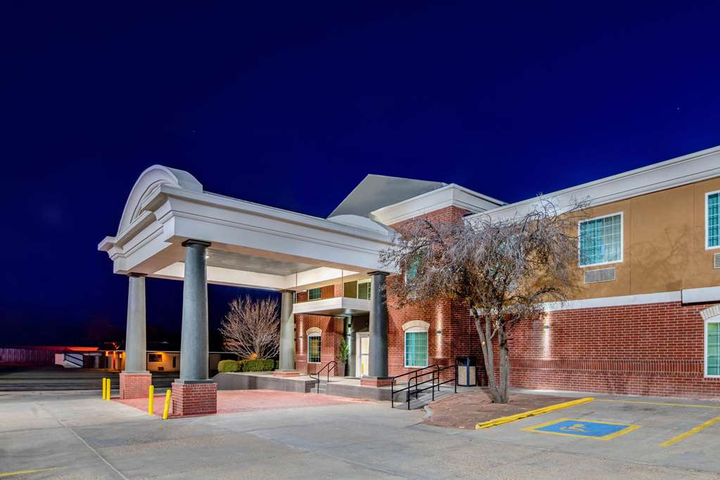 La Quinta Inn & Suites by Wyndham Dalhart - photo 7