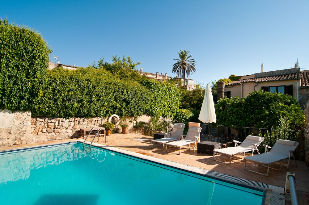 León de Sineu - carbon neutral hotel in Sineu