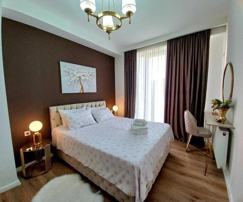 Luxury 2 BR Apartment in Isani